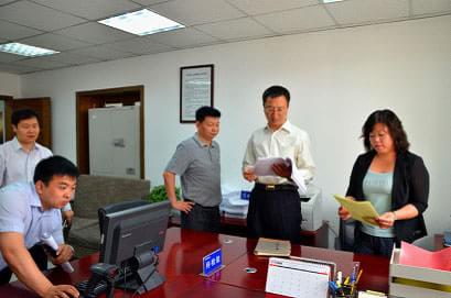 機關(guān)服務(wù)局局長王新哲、副局長付京波調(diào)研文印中心7S管理試點工作 